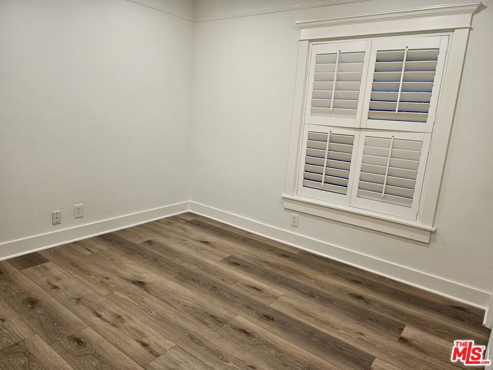 4627 Collis Avenue Property Photo 13