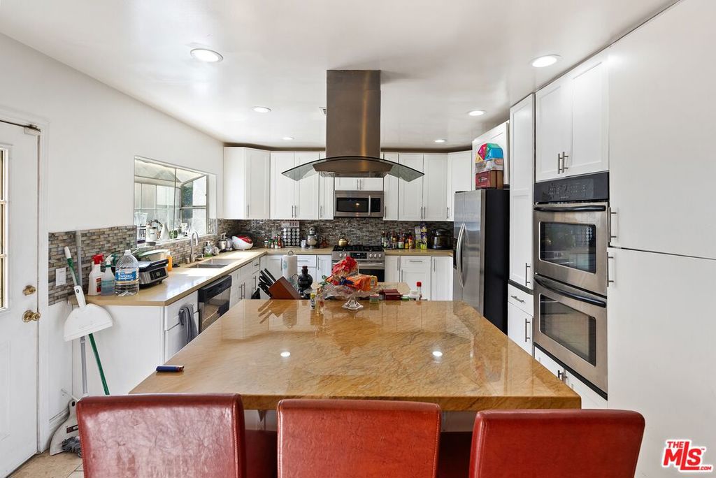 5543 Buffalo Avenue Property Photo 11