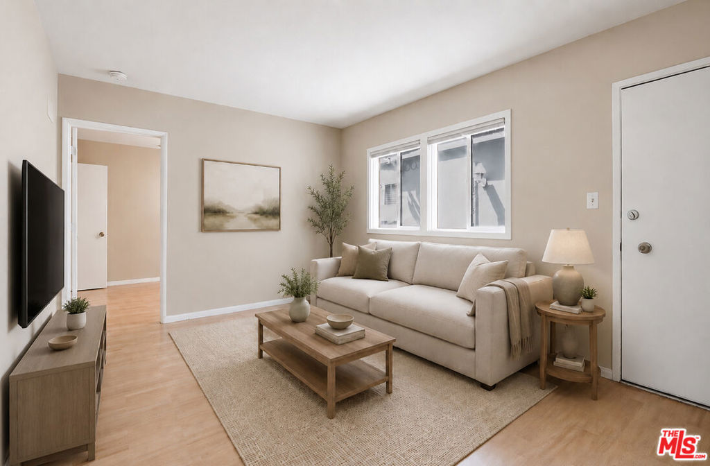 11921 Jefferson Boulevard Property Photo 13