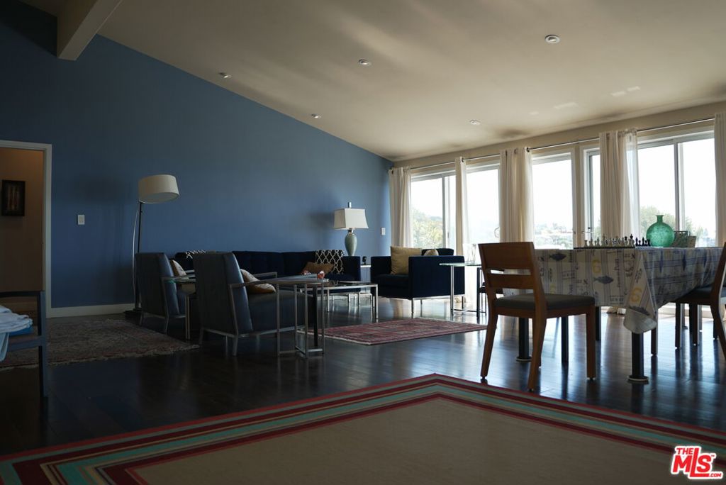1348 Via Coronel Property Photo 6