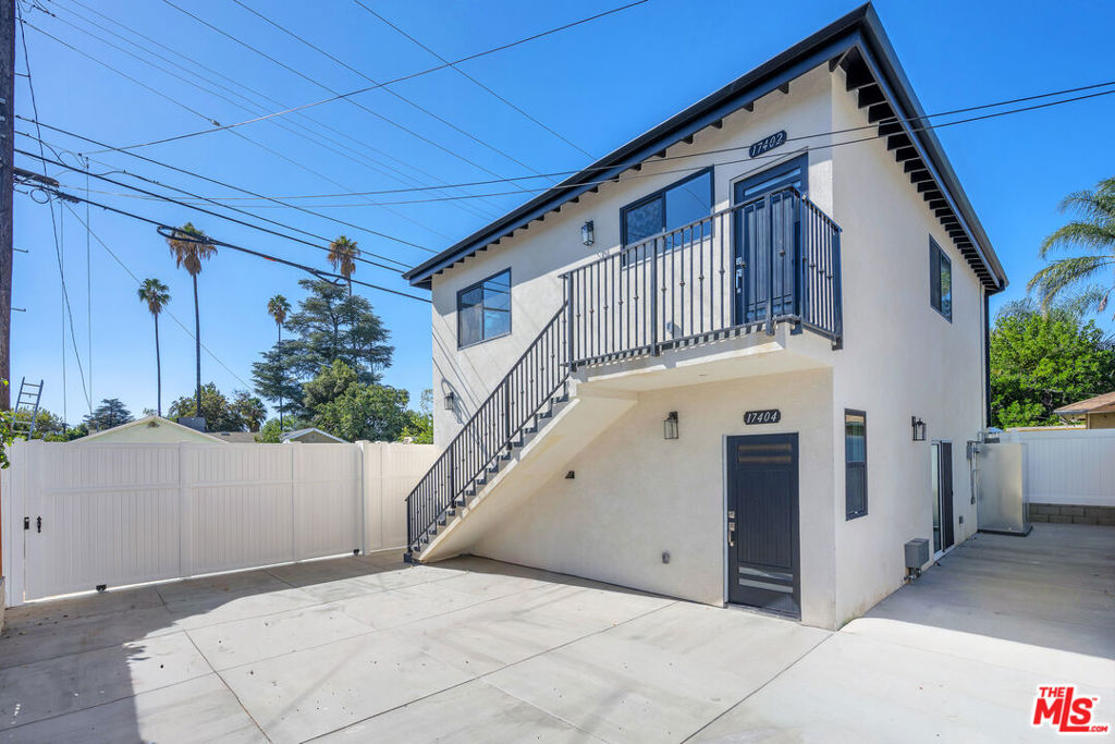 17402 Cantlay Property Photo 1