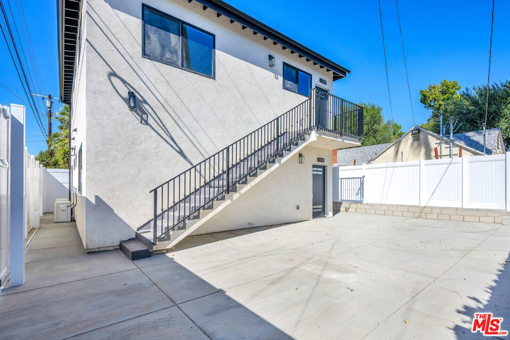 17402 Cantlay Property Photo 2