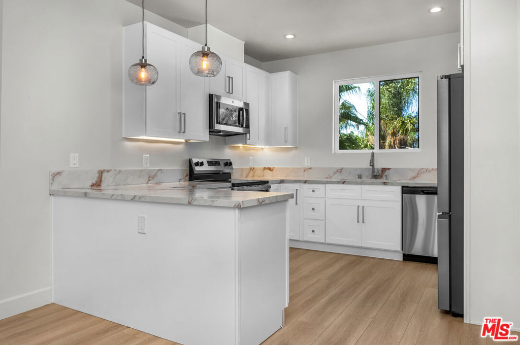 17402 Cantlay Property Photo 11