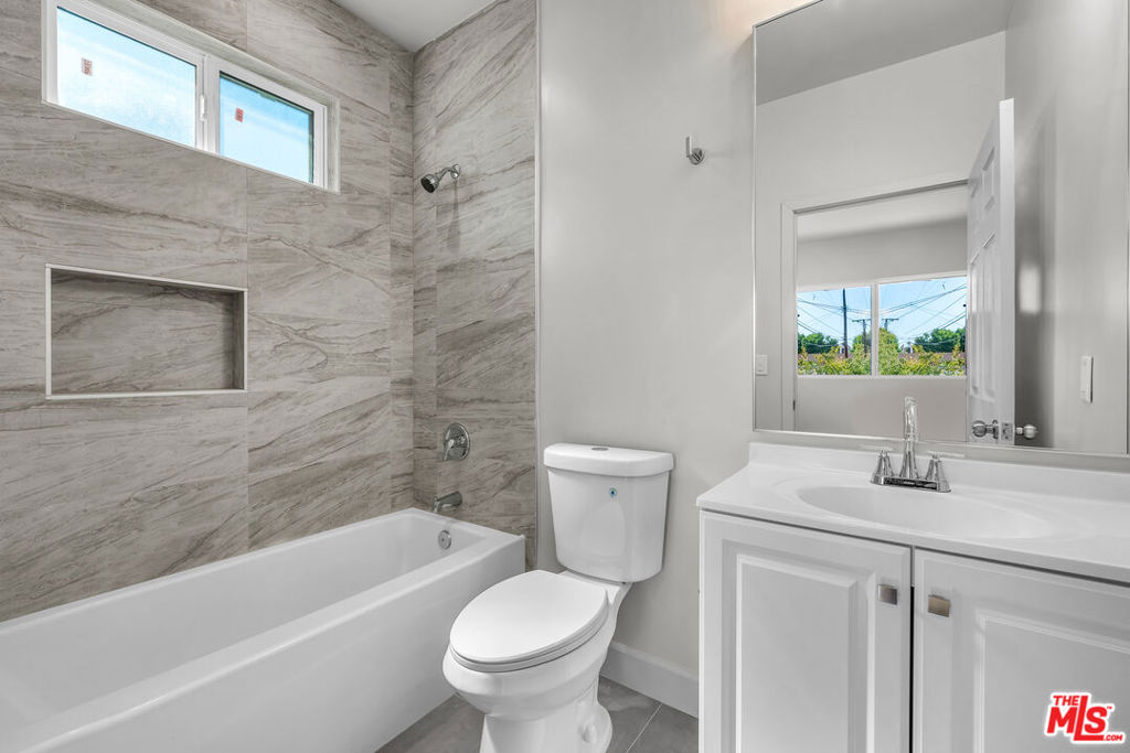 17402 Cantlay Property Photo 16