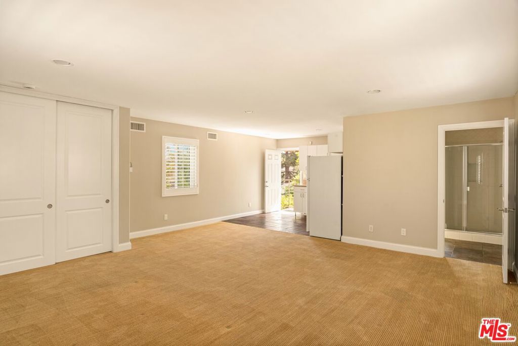 854 S Rimpau Boulevard Property Photo 52