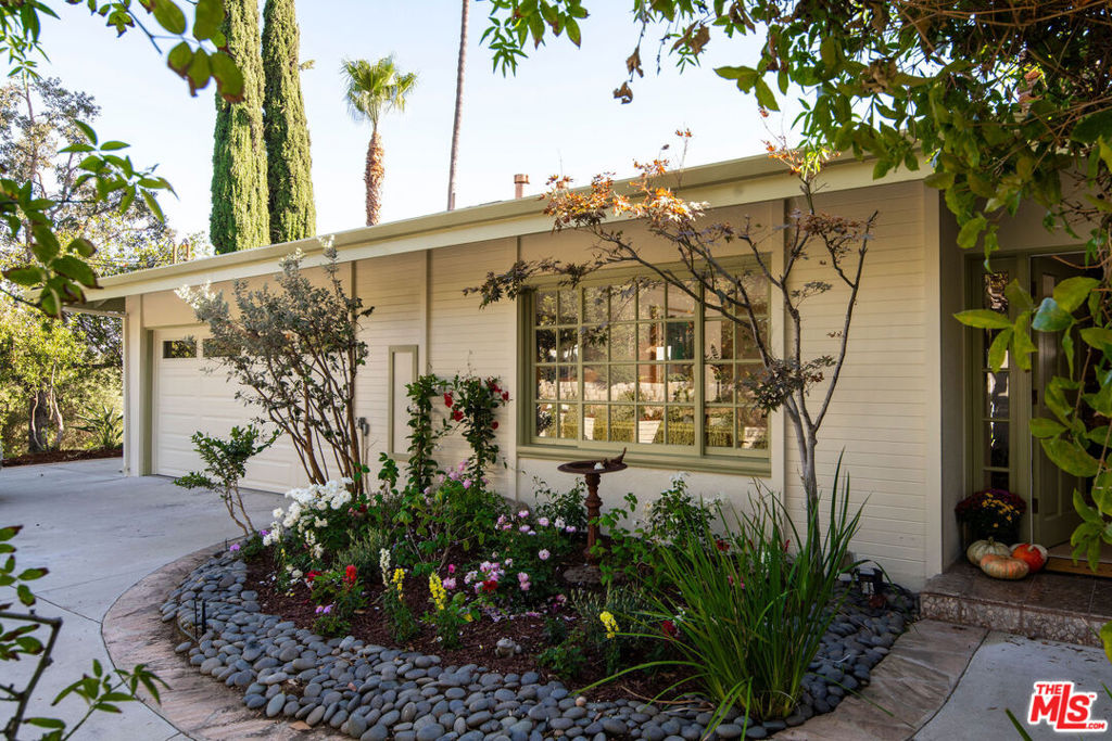 2271 Hill Drive Property Photo 45
