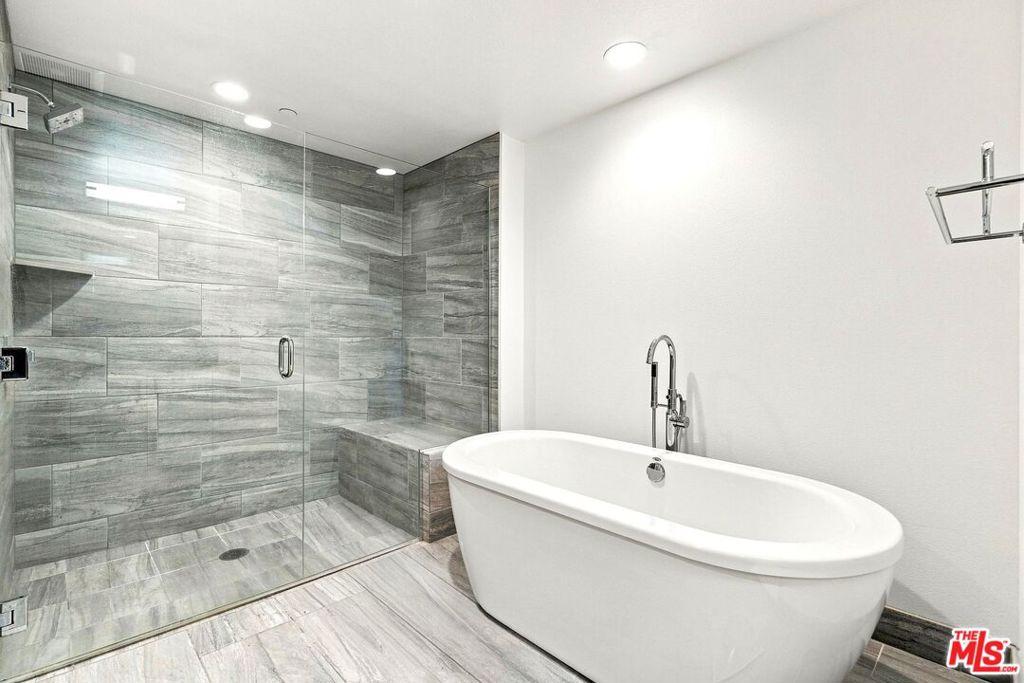 4240 Laurel Canyon Boulevard 305 Property Photo 20