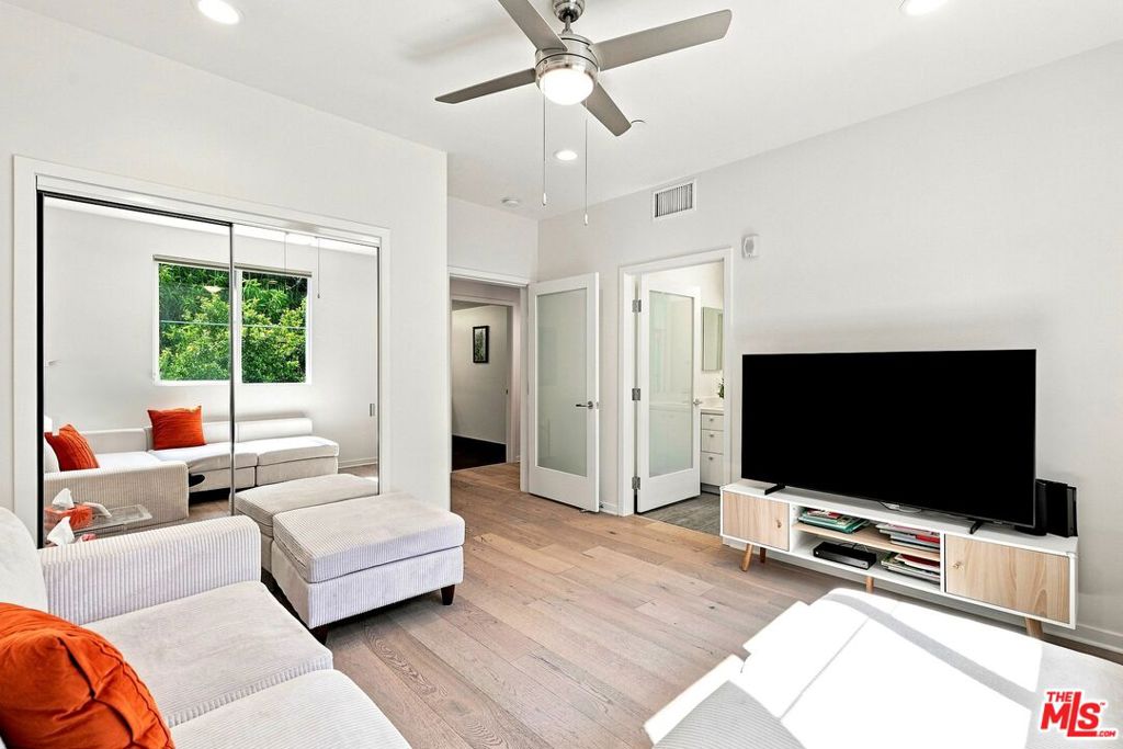 4240 Laurel Canyon Boulevard 305 Property Photo 22
