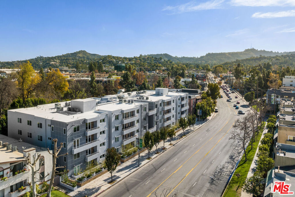 4240 Laurel Canyon Boulevard 305 Property Photo 32