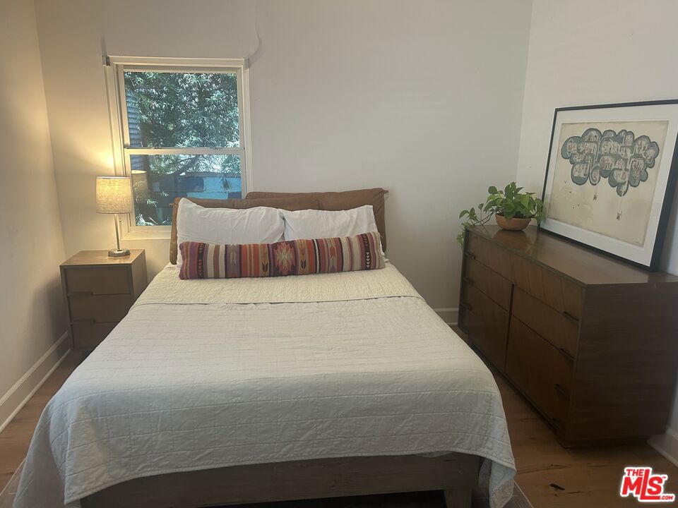 4835 Berryman Avenue Property Photo 11
