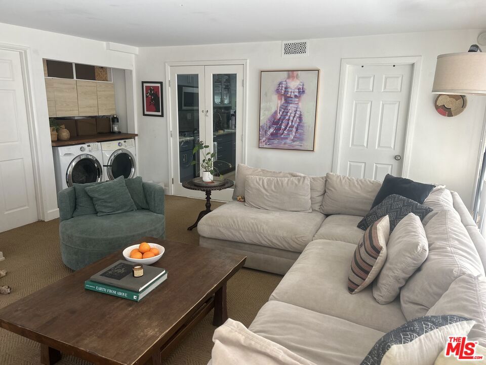 4835 Berryman Avenue Property Photo 22