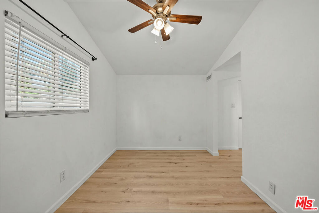 7853 Bothwell Road Property Photo 17