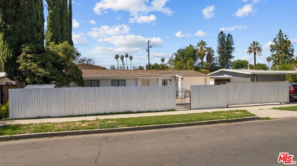 7853 Bothwell Road Property Photo 32