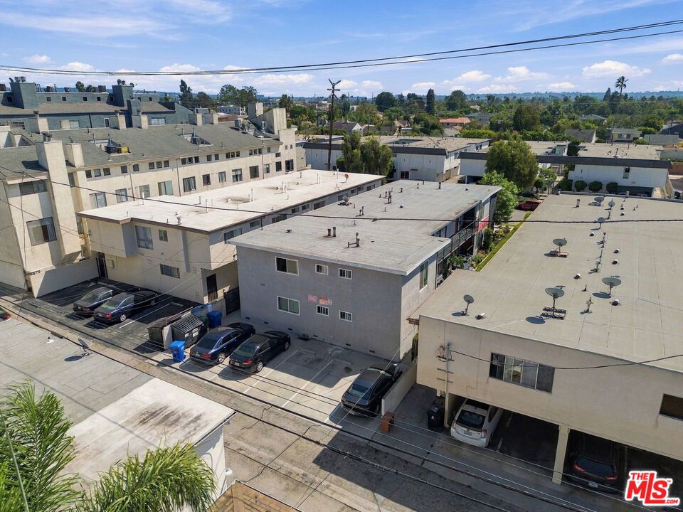 12535 Pacific Avenue Property Photo 5