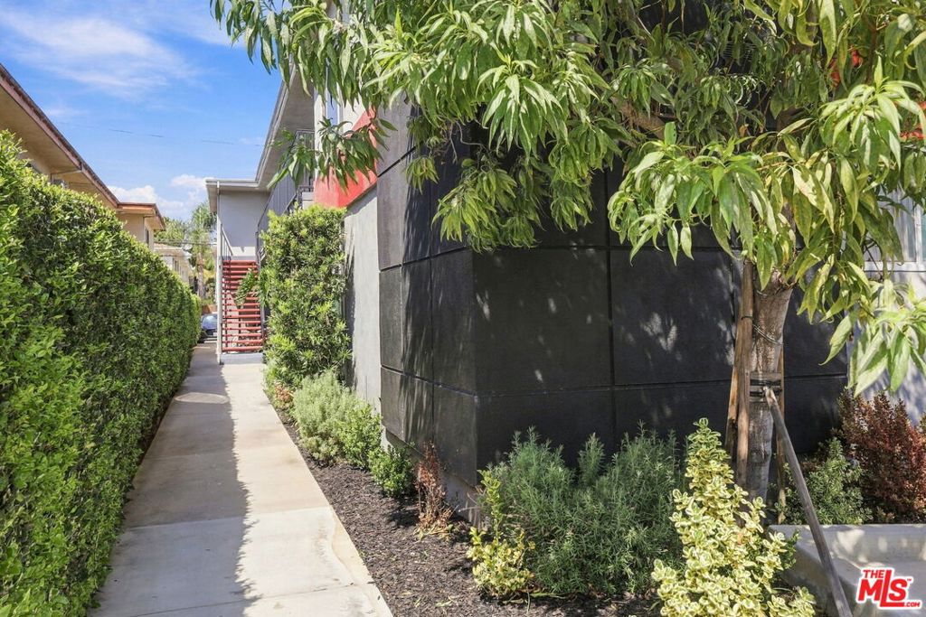 12535 Pacific Avenue Property Photo 11