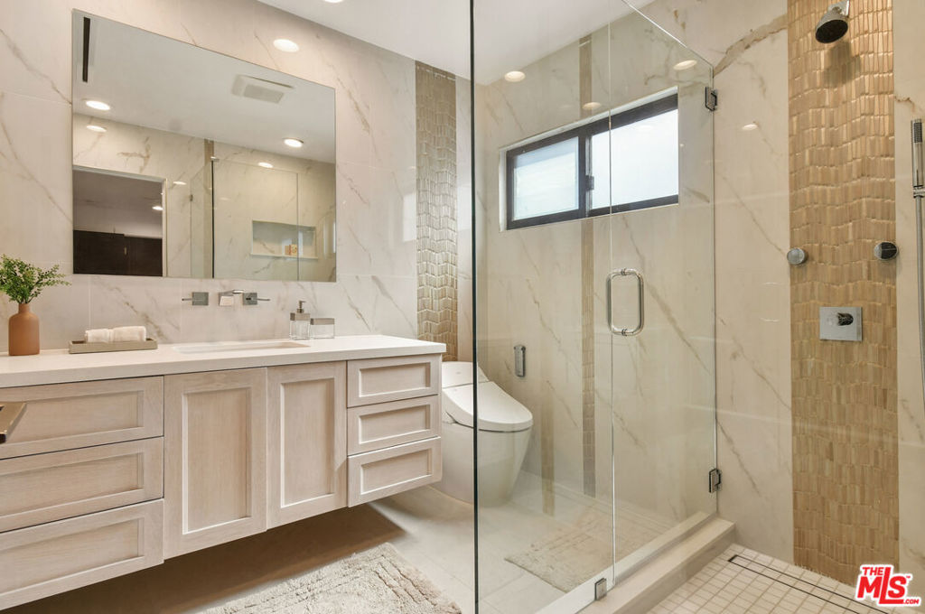 4423 Bergamo Drive Property Photo 29
