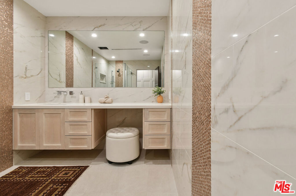 4423 Bergamo Drive Property Photo 32