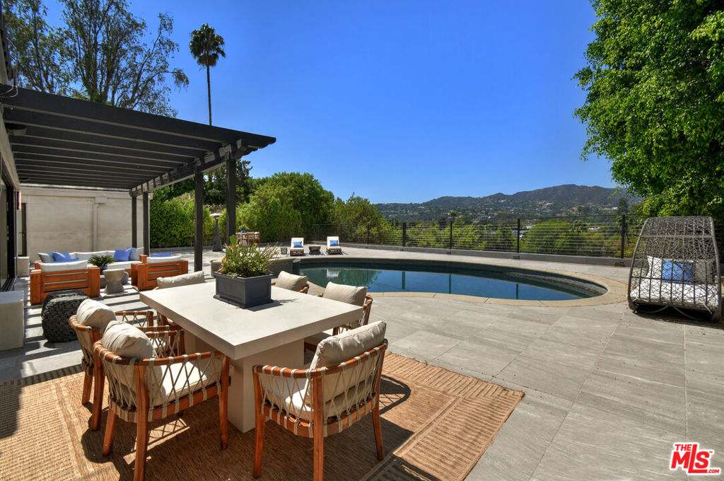 4423 Bergamo Drive Property Photo 41