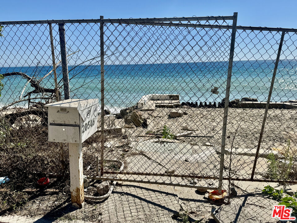 20546 Pacific Coast Highway Property Photo 4
