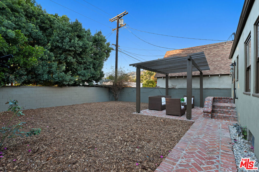 1017 N Howard Street Property Photo 50