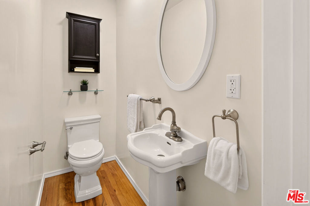 3152 Grand View Boulevard Property Photo 14