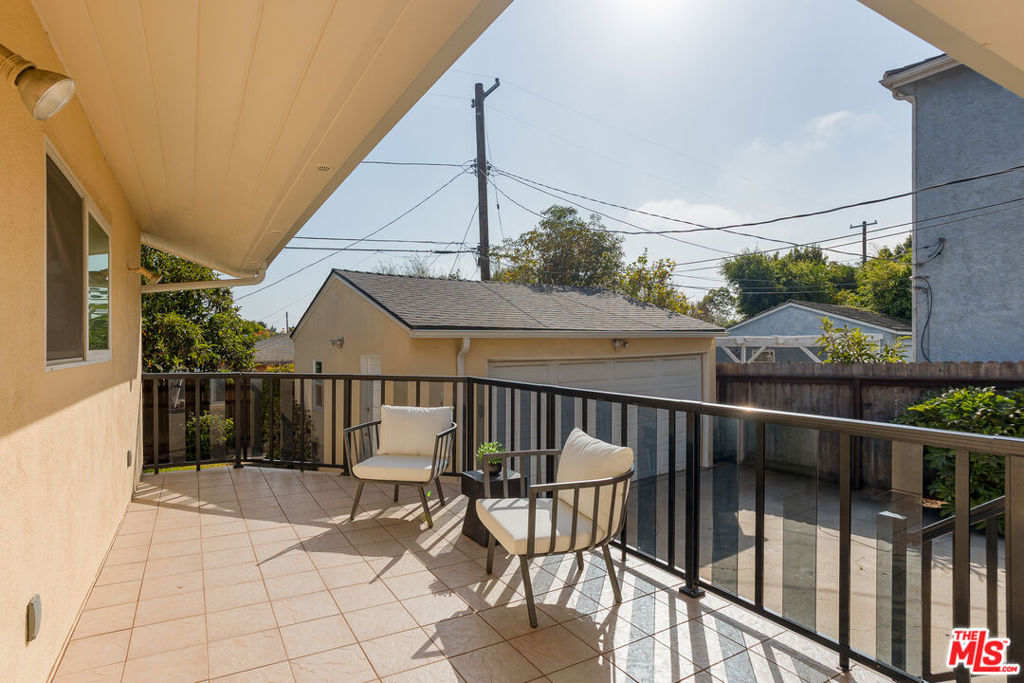 3152 Grand View Boulevard Property Photo 15