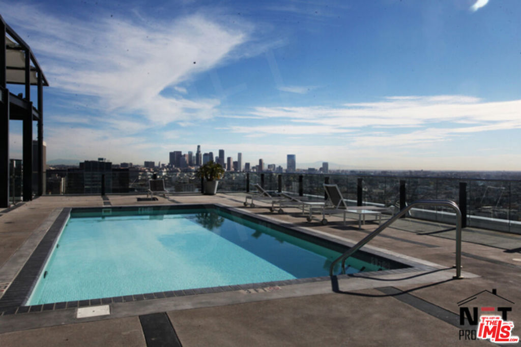 3810 Wilshire Boulevard 510 Property Photo 5