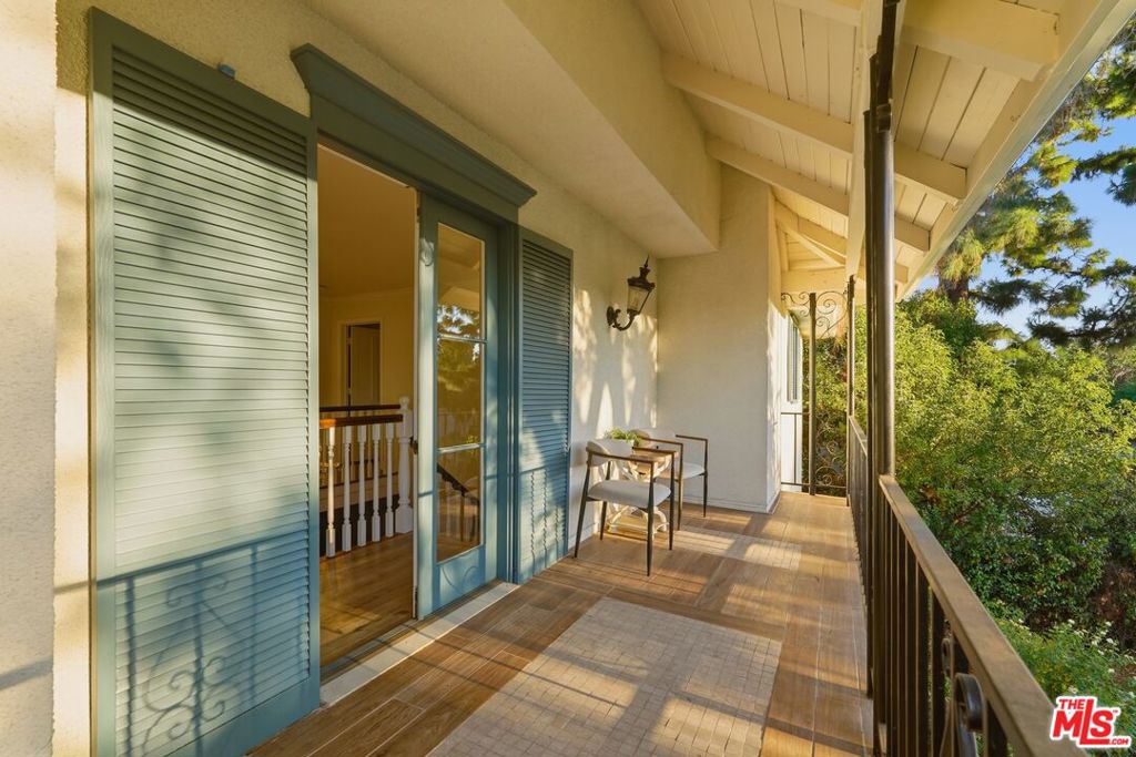 900 Gainsborough Drive Property Photo 24
