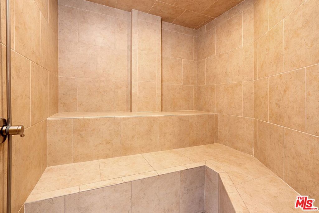 1440 Veteran Avenue 607 Property Photo 32