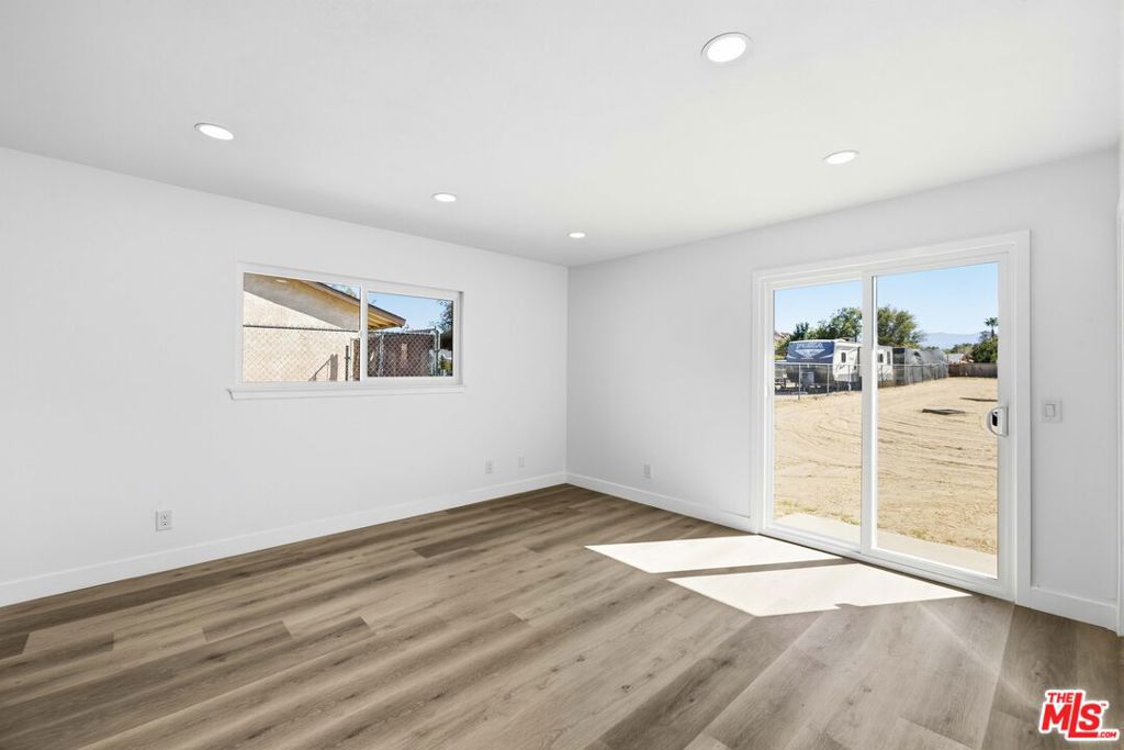 17124 Schollview Avenue Property Photo 16