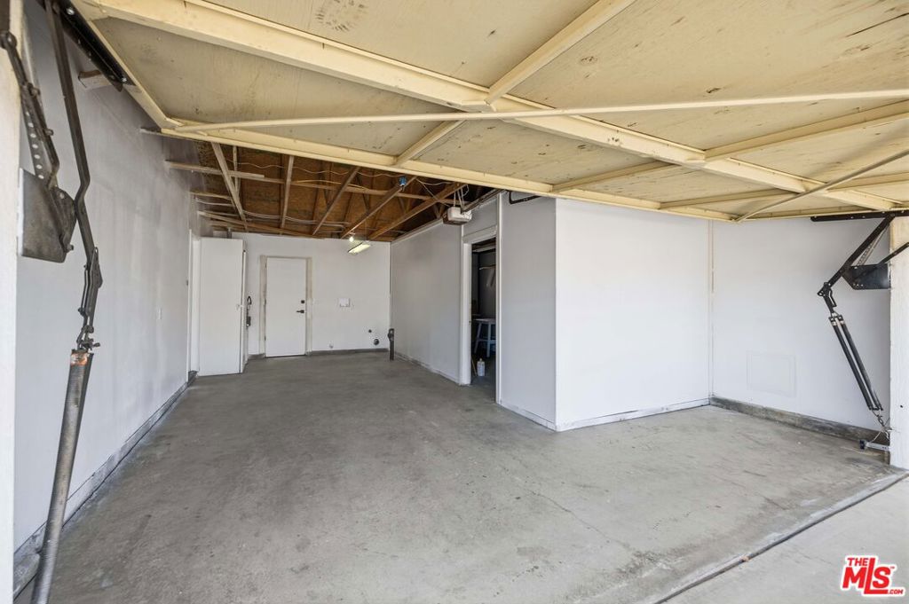 17124 Schollview Avenue Property Photo 19