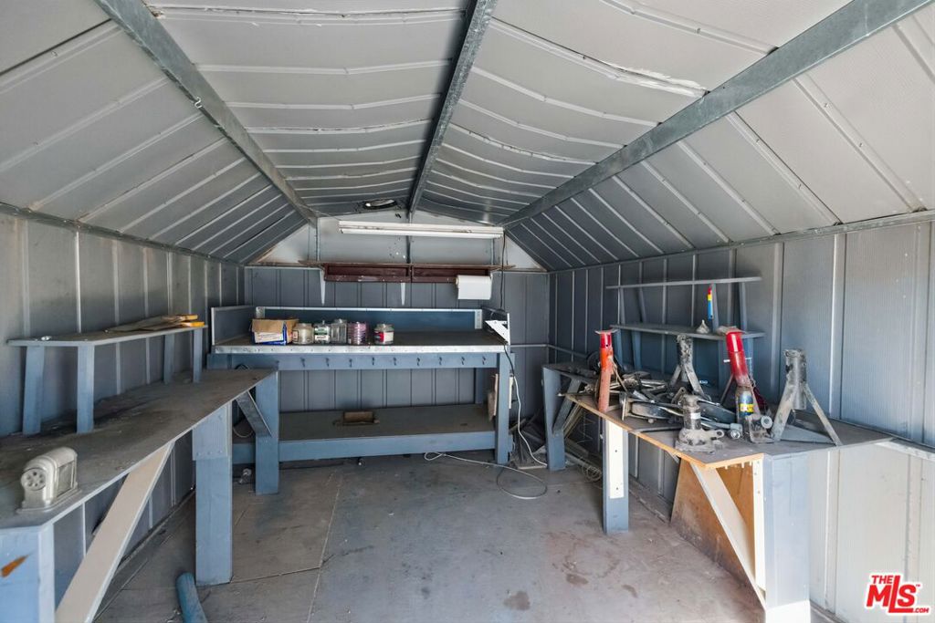 17124 Schollview Avenue Property Photo 22