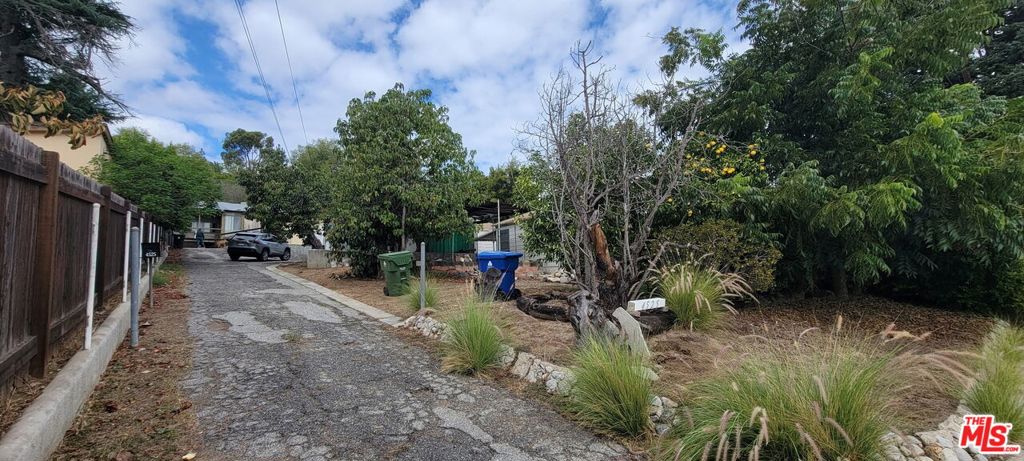 4525 College View Avenue Property Photo 2