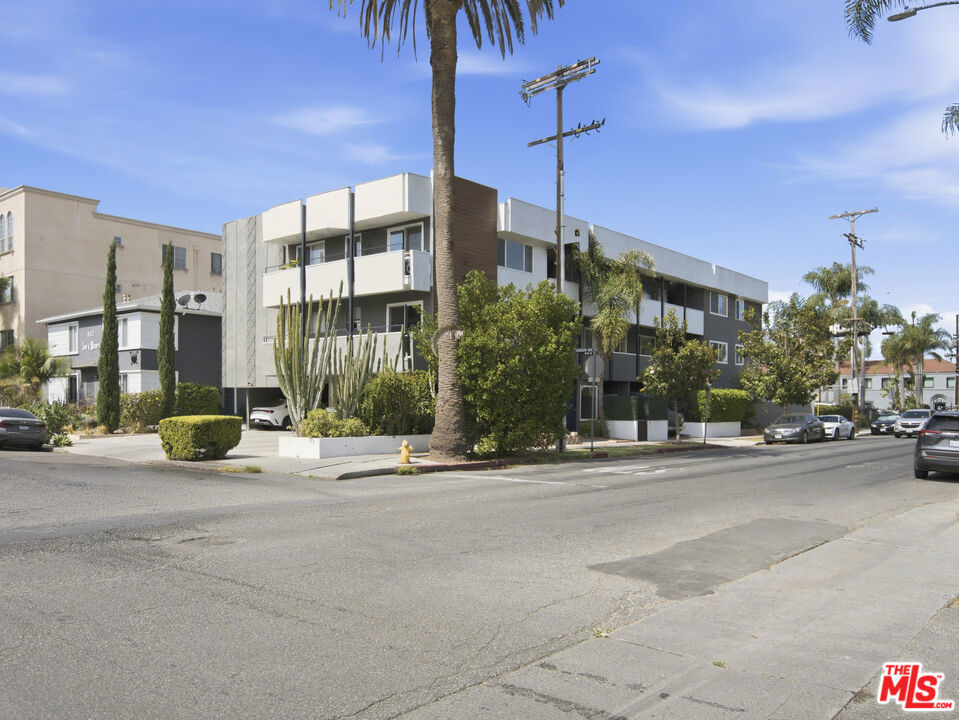 6350 Willoughby Avenue 11 Property Photo 19