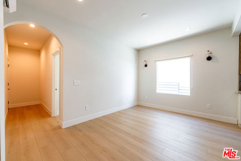 4637 W 18th Street Property Photo 17