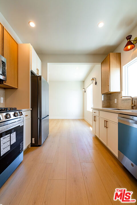 4637 W 18th Street Property Photo 19