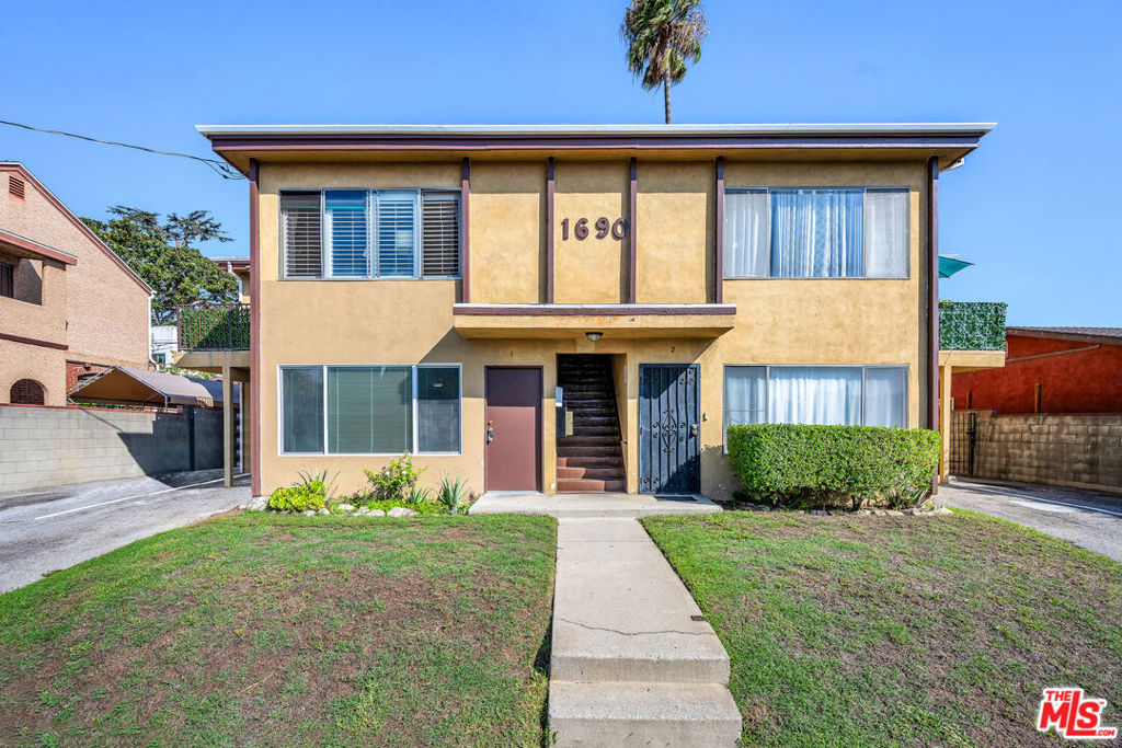 1690 West Boulevard Property Photo 1