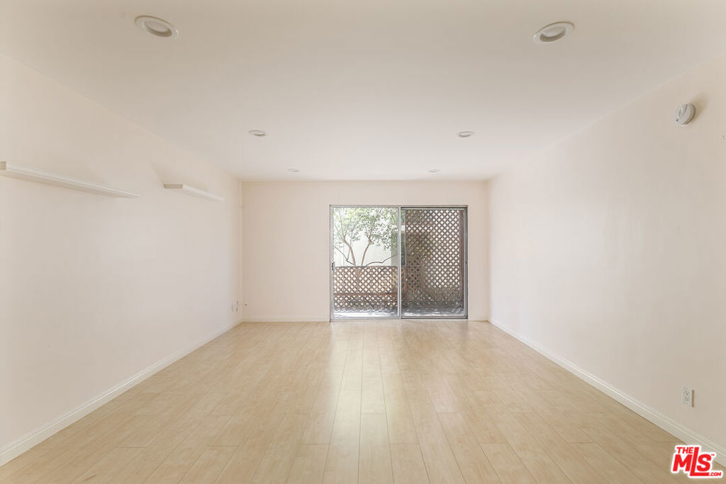 5460 White Oak Avenue K103 Property Photo 2