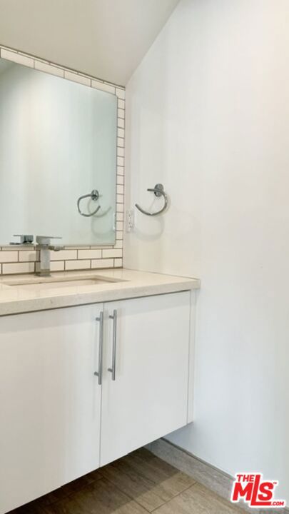 5230 Satsuma Avenue Property Photo 10