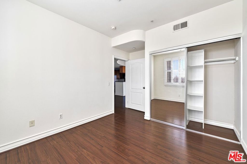 3140 San Marino Street 301 Property Photo 6