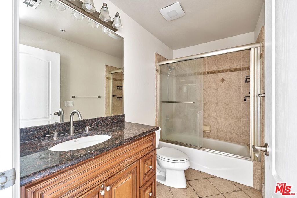 3140 San Marino Street 301 Property Photo 8