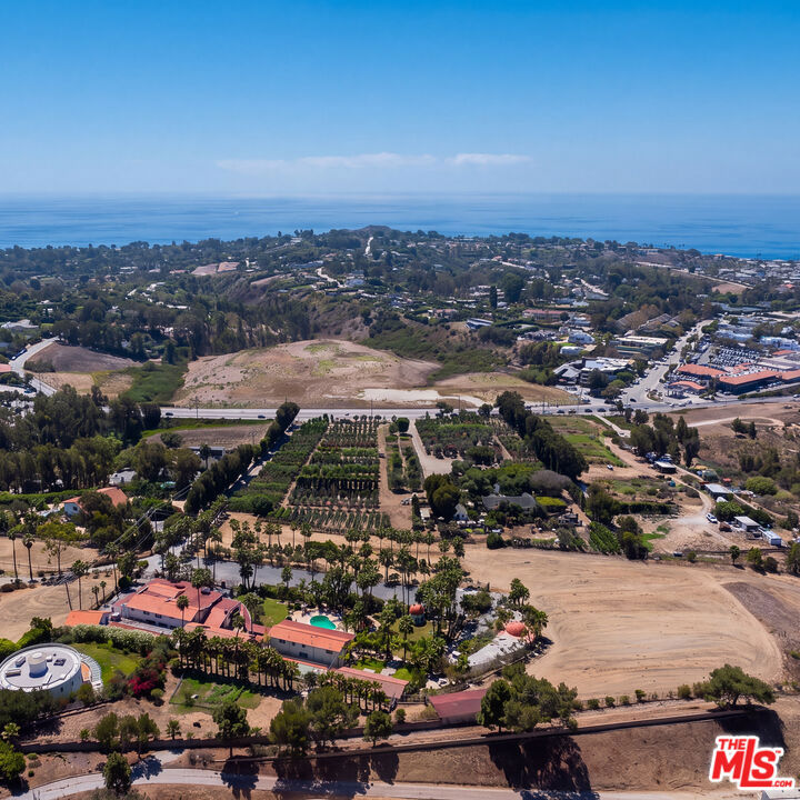 29081 Pacific Coast Highway Property Photo 4