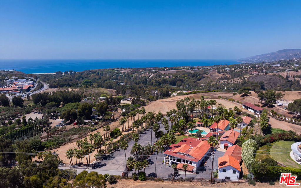 29081 Pacific Coast Highway Property Photo 7