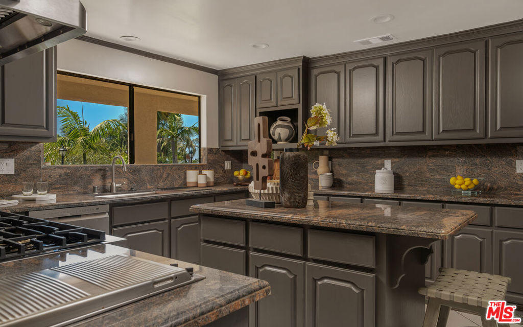 29081 Pacific Coast Highway Property Photo 15