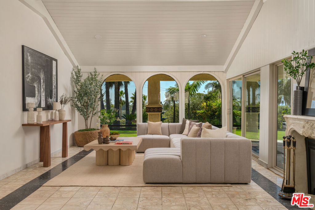 29081 Pacific Coast Highway Property Photo 17
