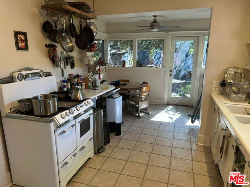 2016 Fair Park Avenue Property Photo 6