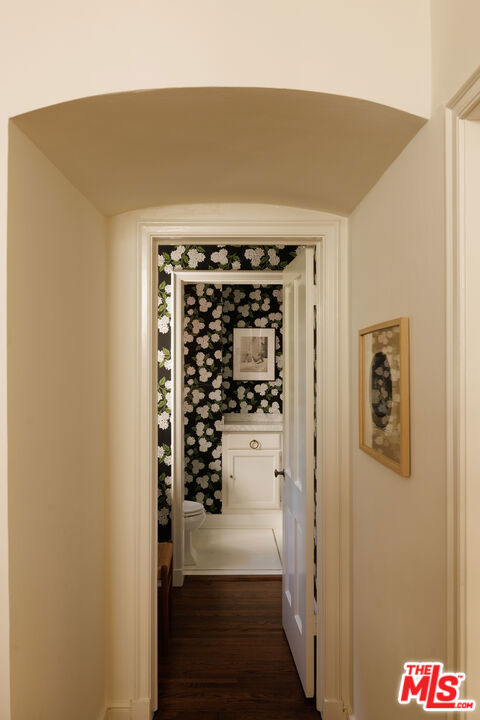 604 S Arden Boulevard Property Photo 13