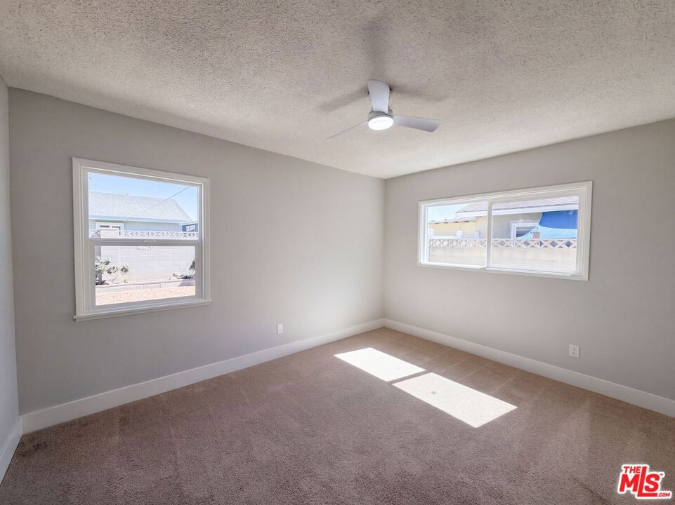 3520 S J Street Property Photo 4