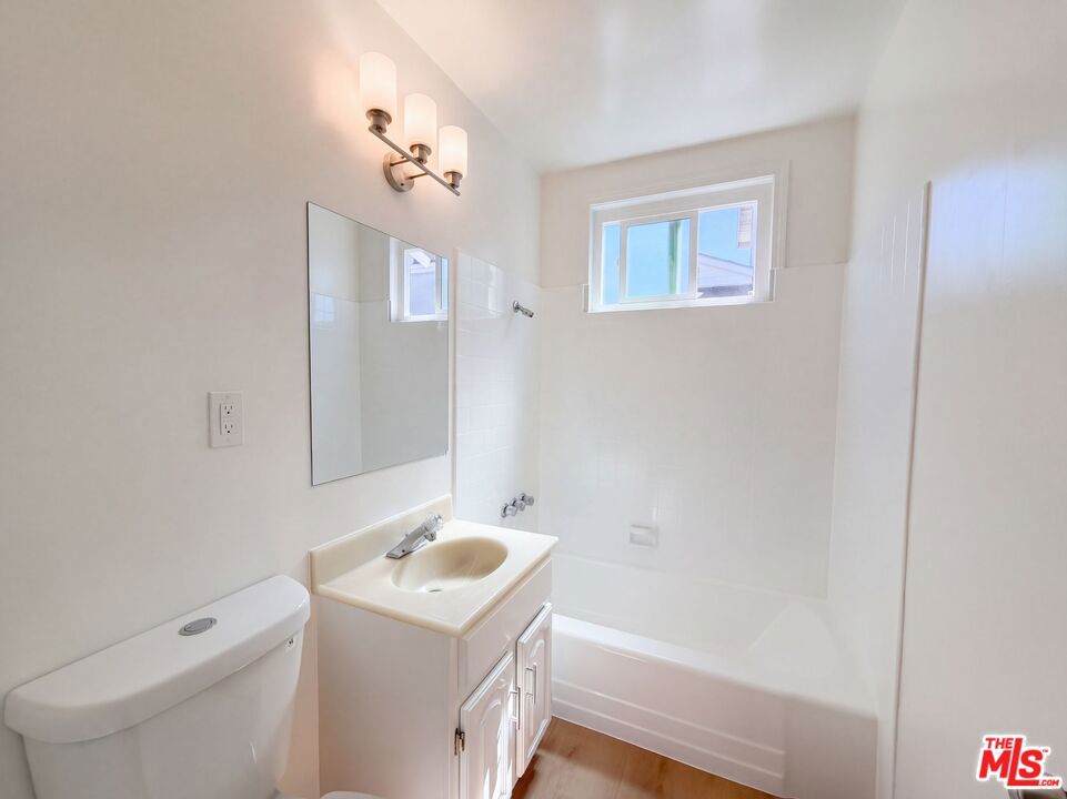 3520 S J Street Property Photo 15