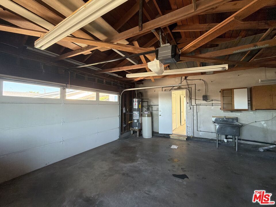 3520 S J Street Property Photo 16